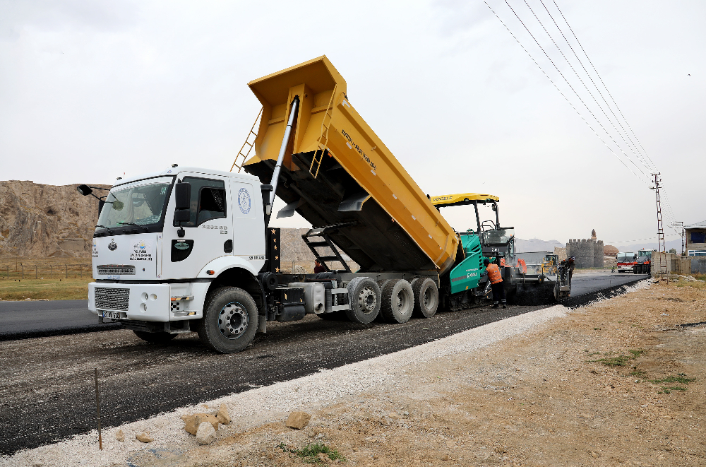 Eski Kale Yolunda Asfaltlama Çalışması - Kare 1