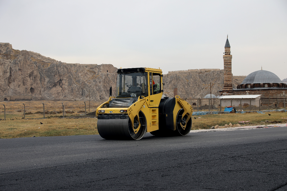 Eski Kale Yolunda Asfaltlama Çalışması - Kare 3