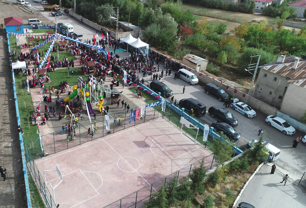 Tuşba'da Parkı Olmayan Mahalle Kalmadı - Kare 1