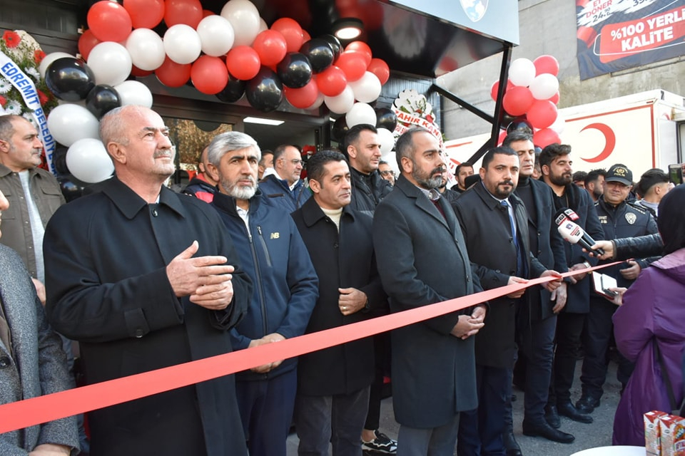 Vanspor Store mağazası açıldı! - Kare 8