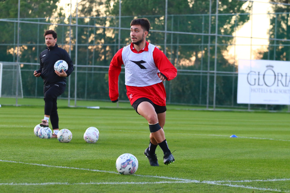 Vanspor, Antalya kampında güç depoluyor - Kare 6