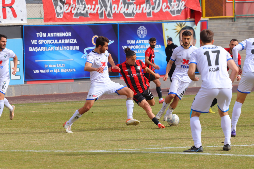 Vanspor Şampiyonluk Yolunda Kayıpsız Devam Ediyor! - Kare 9