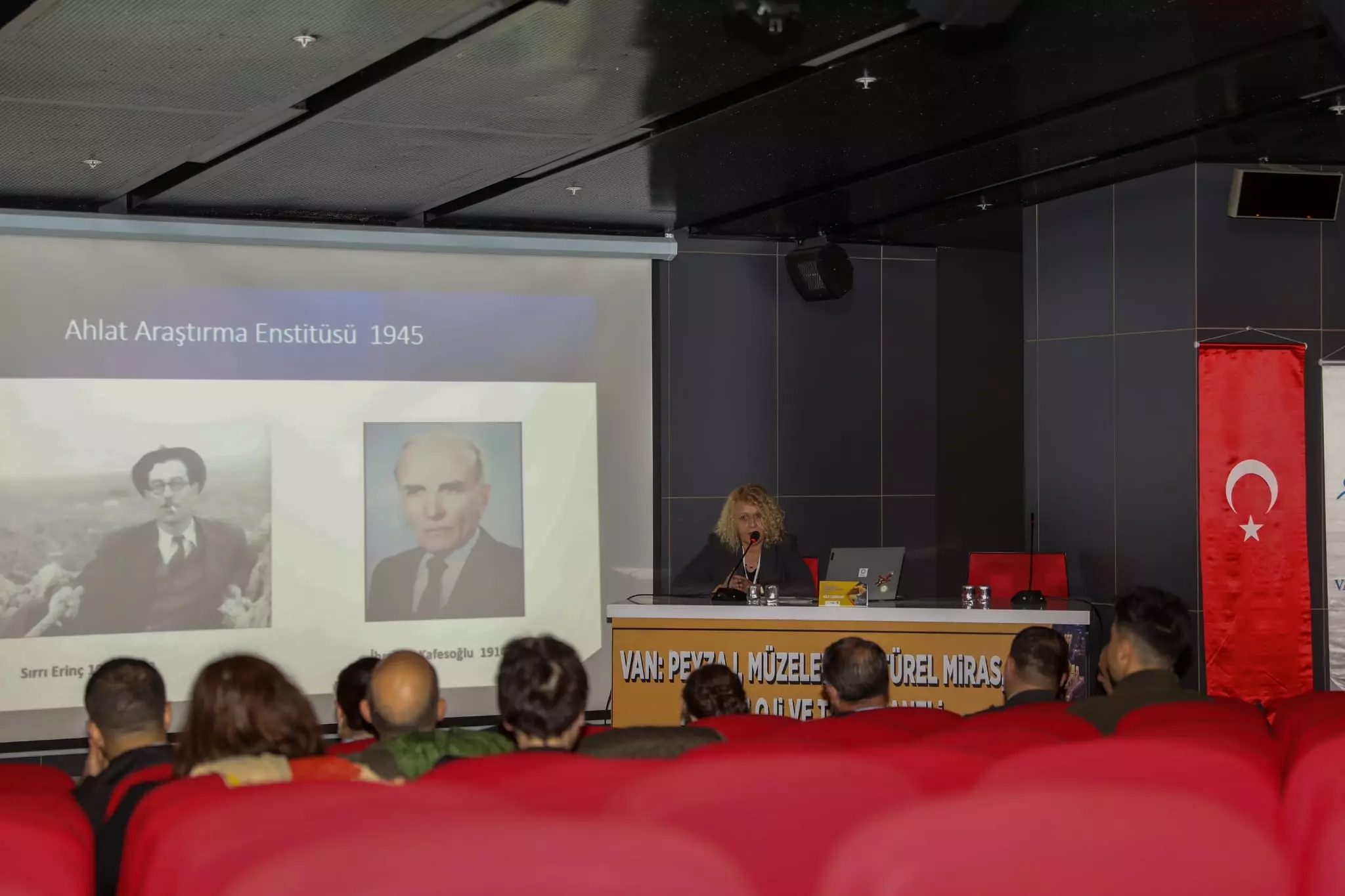 Van'da Arkeoloji ve Tarih paneli