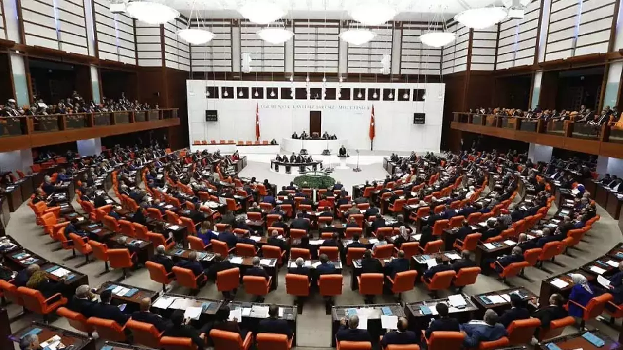 3 Vanlı aday meclise girmeyi başardı