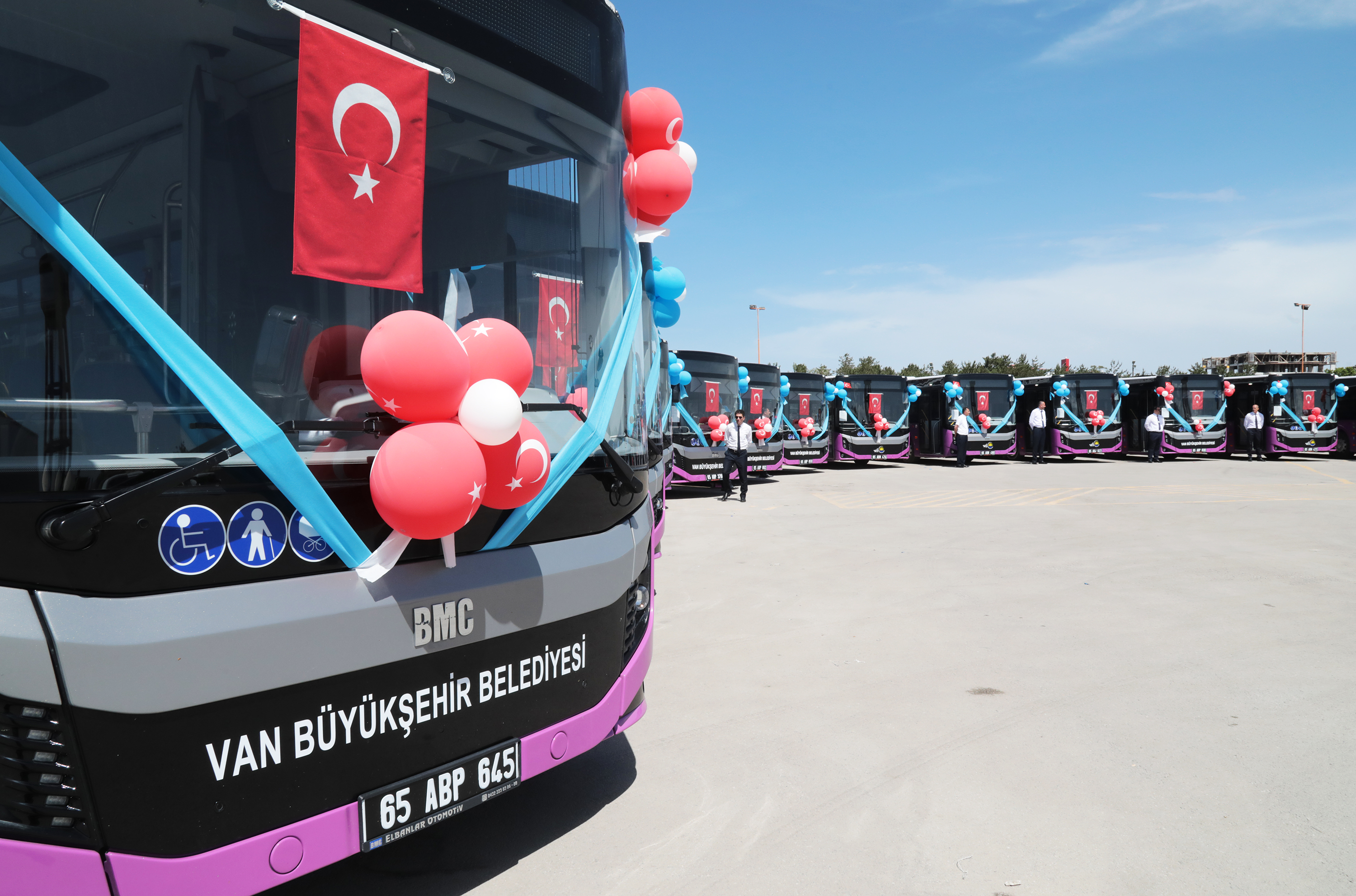 Van'a 27 Yeni Halk Otobüsü - Kare 5