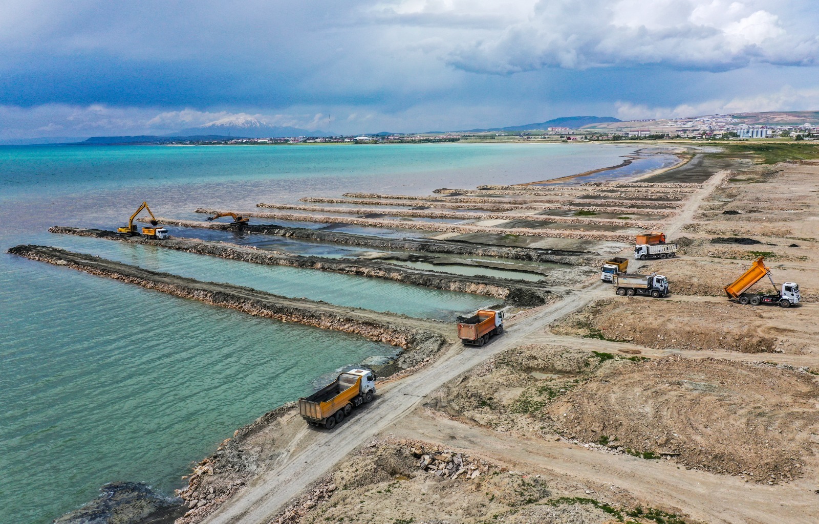 Van'da dip çamuru çıkarma çalışmaları - Kare 5