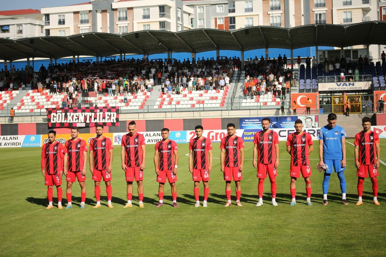 Vanspor Yenilmez Erokspor'u Devirdi! Liderlik Koltuğuna Oturdu