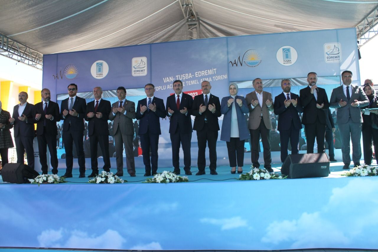 Cumhurbaşkanı Yardımcısı Cevdet Yılmaz Van'da