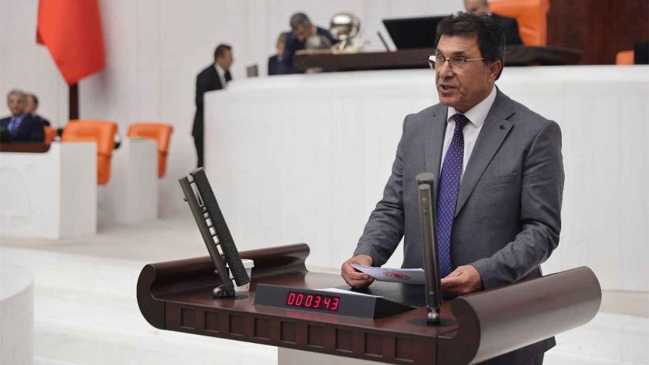 DEM Parti Van Milletvekili Mahmut Dindar, Van Spor’u Meclis gündemine taşıdı