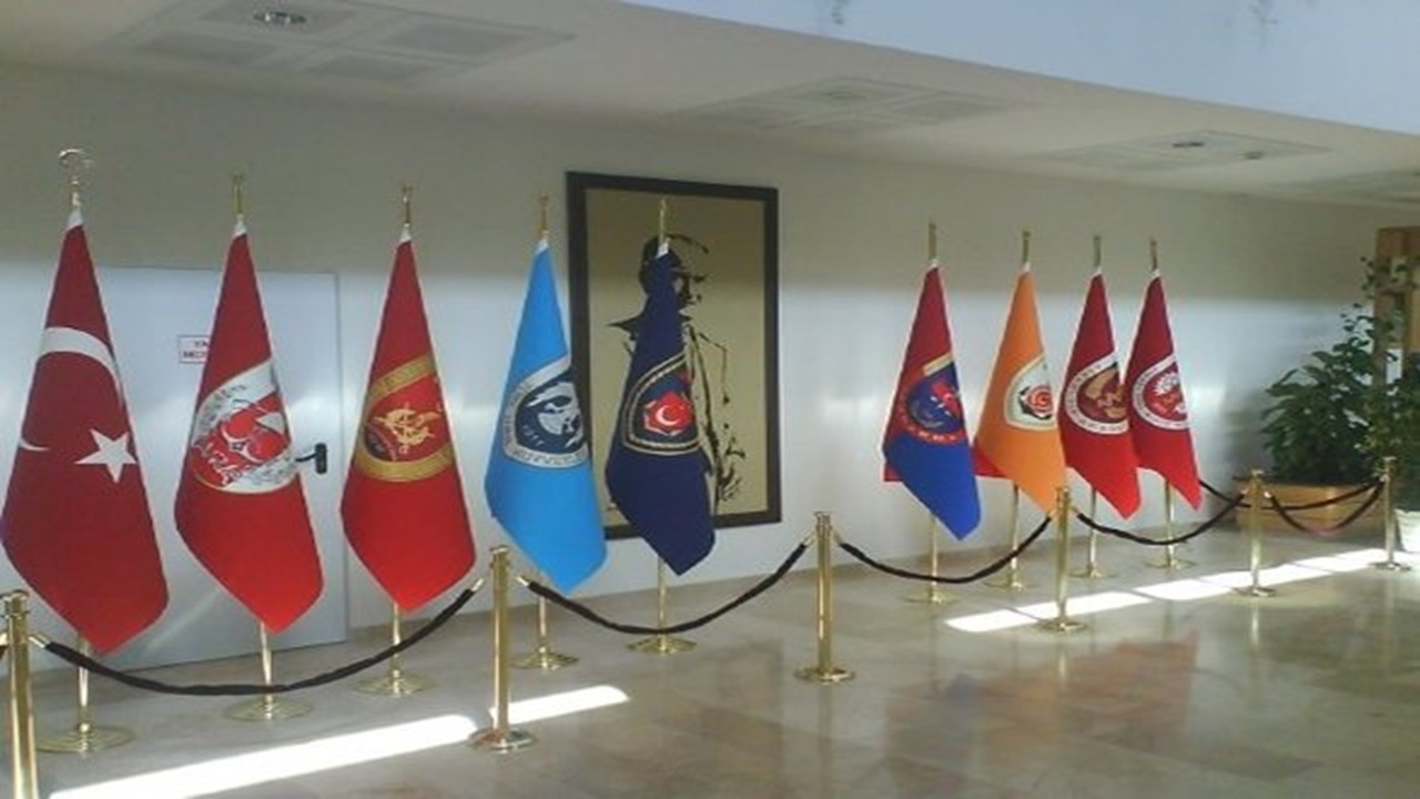 Özelleştirilmiş Makam Bayrağı Tasarımı ve Üretimi