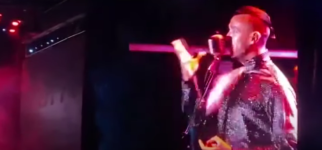 Cem Adrian'a Van'da çirkin saldırı!