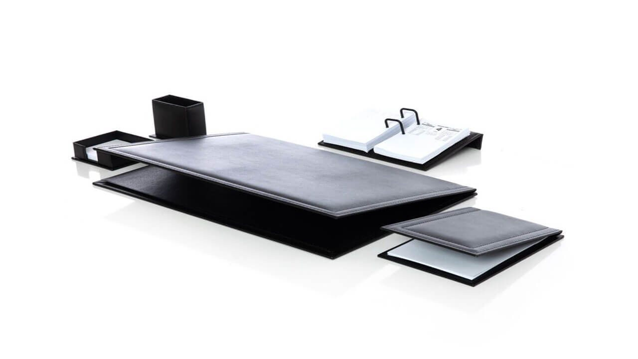 Daha Düzenli Çalışma Masaları İçin Sümen Takımları