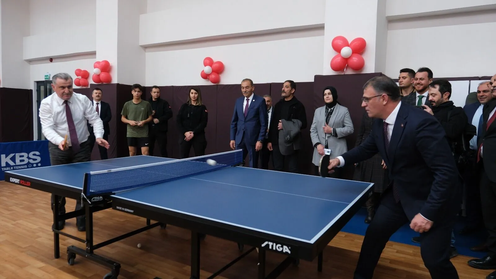 Bakan Bak, Van’da toplu açılış töreninde konuştu