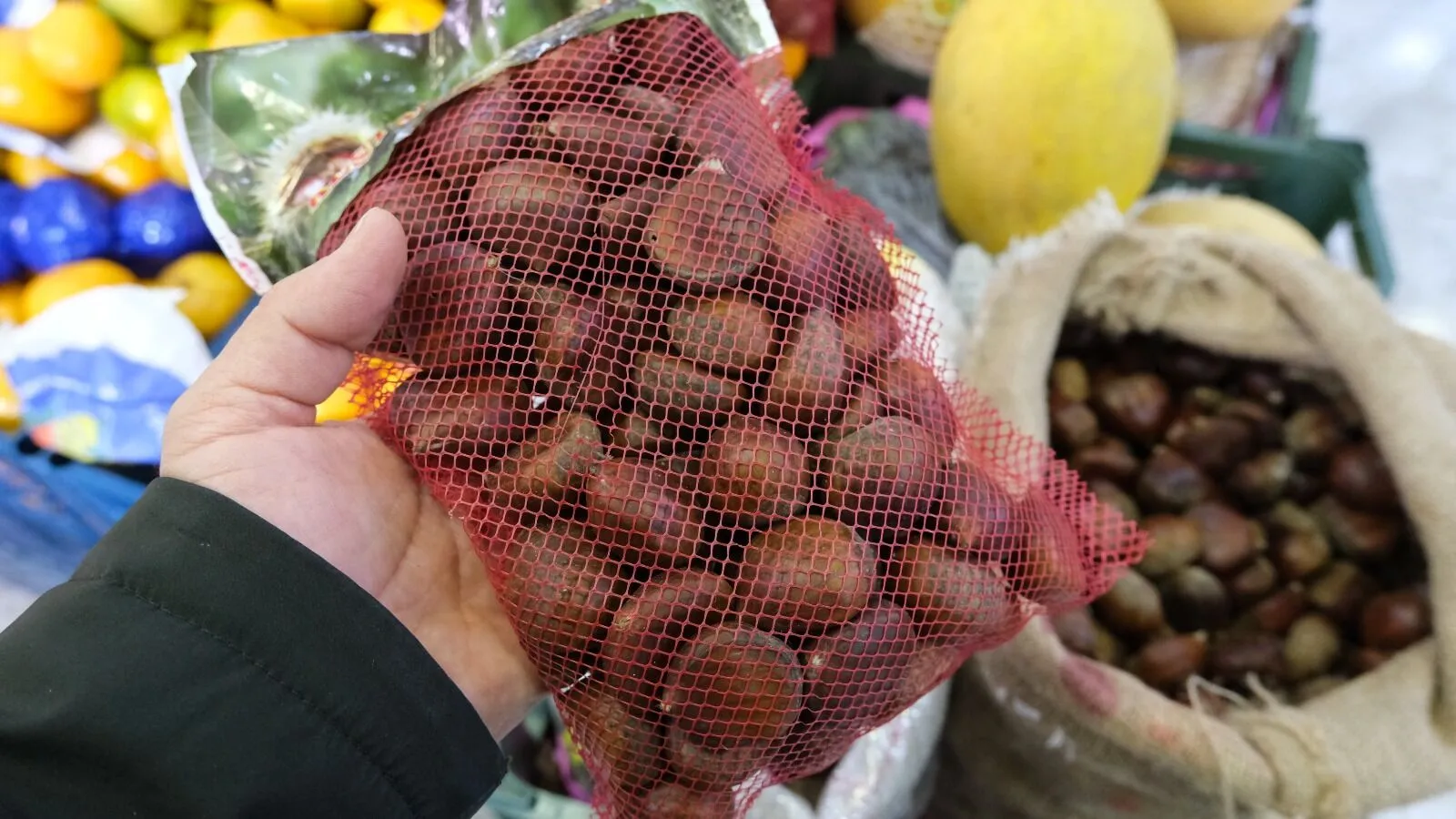 Van’da tezgâhlardaki yerini aldı! Kilo fiyatı 250 TL