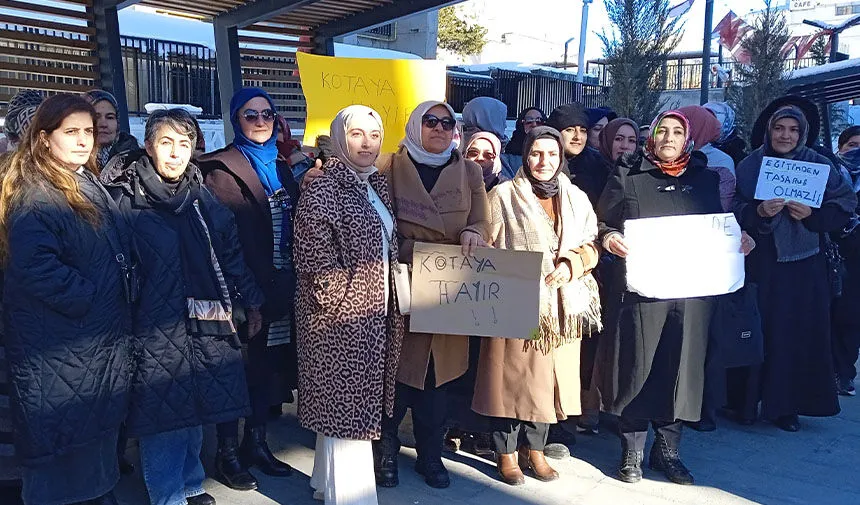 Van’da usta öğreticiler kursların yeniden açılmasını istiyor