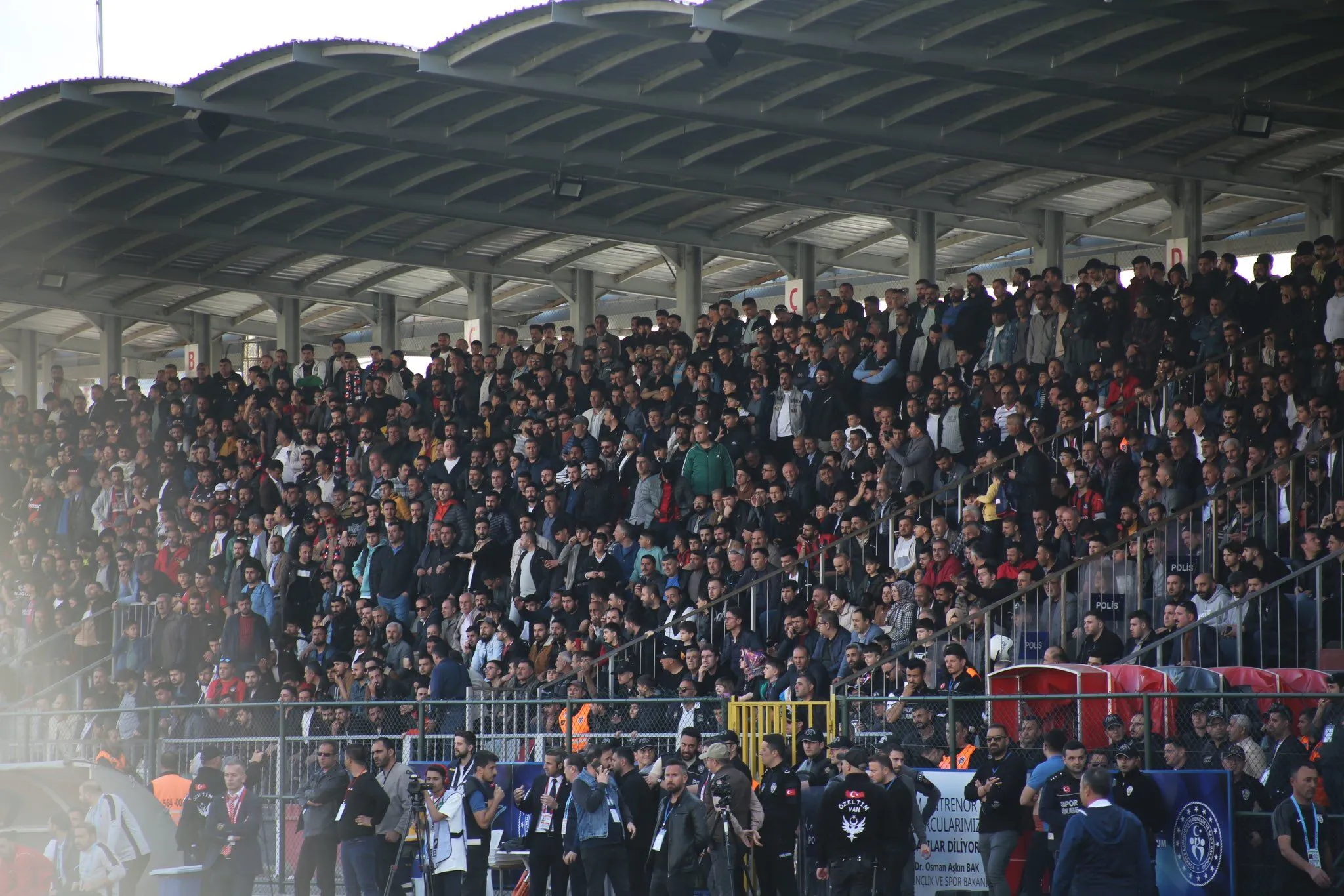 Bursaspor Vanspor kupa maçında Vanspor'a taraftar yasağı!