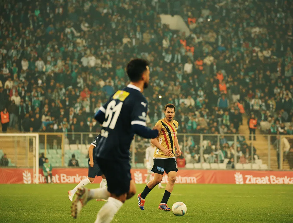 Vanspor, Bursaspor'un yenilmezlik serisine son verdi