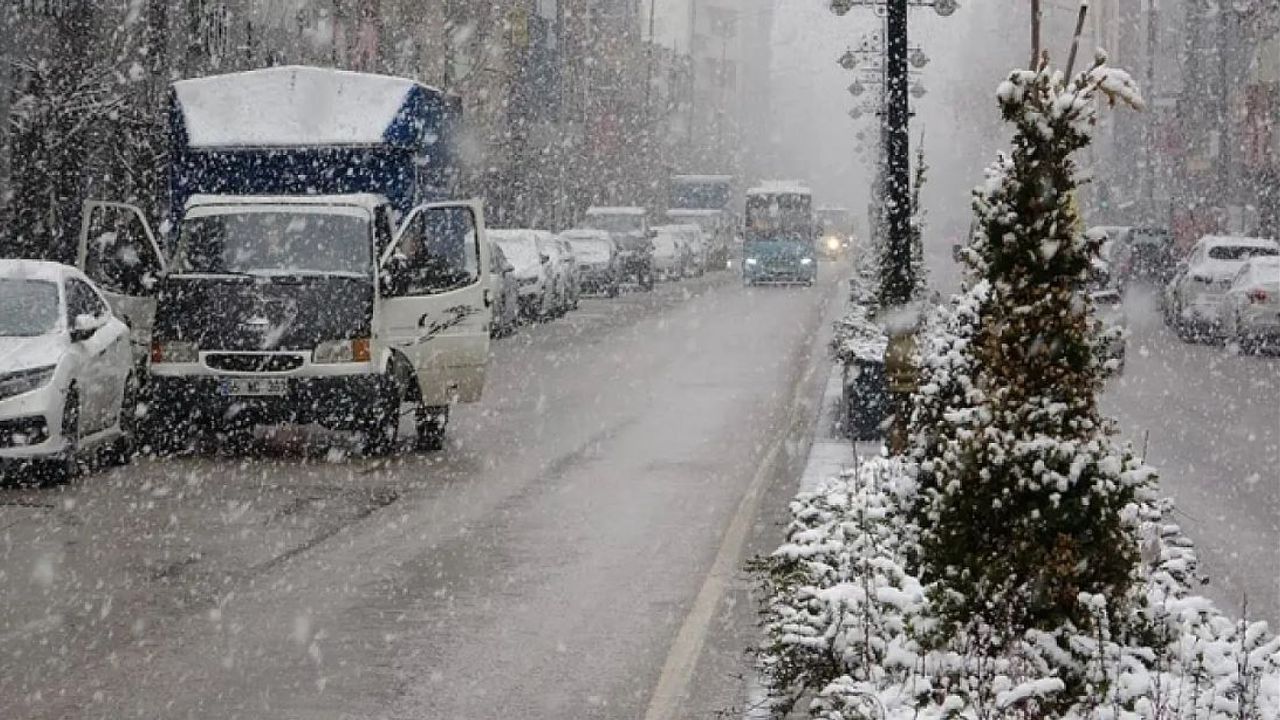 Van'da soğuk hava dalgası! Özalp -20 dereceyi görecek!
