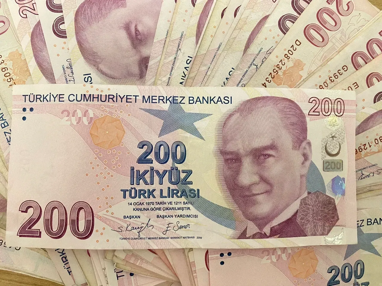 Türkiye'nin En Zengin 3. İsmi: Sevim Arsel Kimdir?