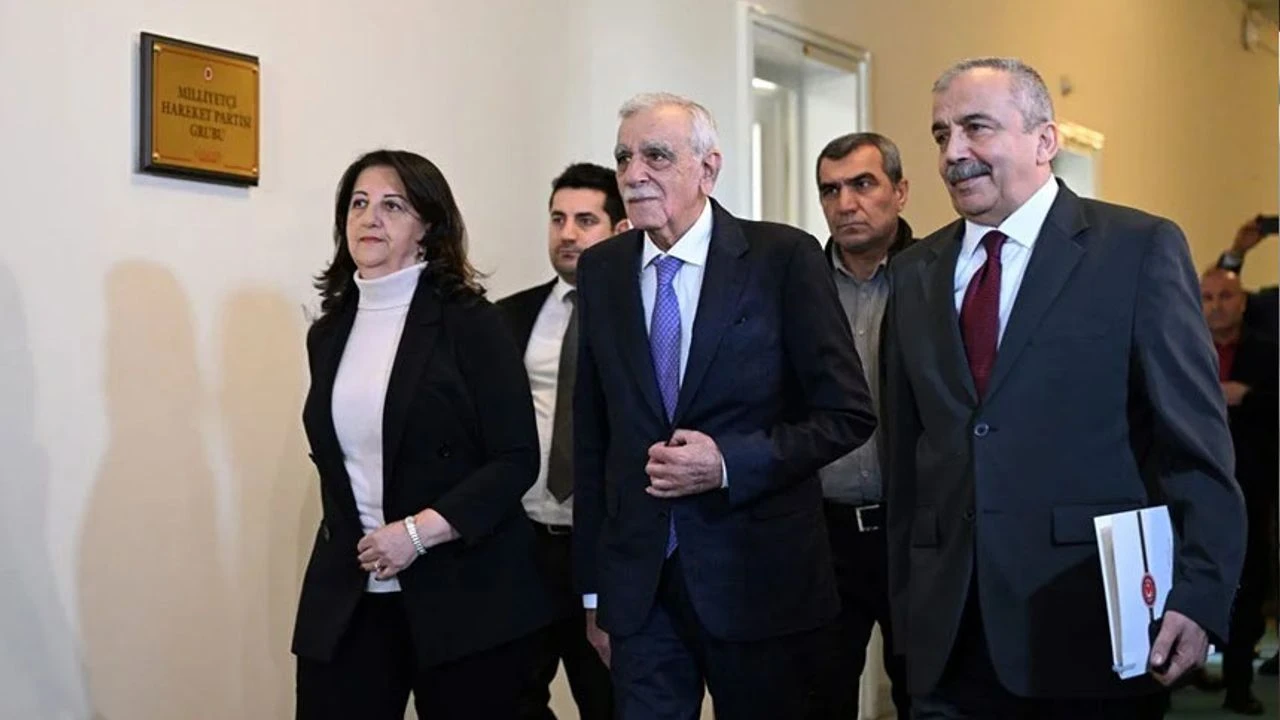 AK Parti ve DEM heyeti bugün görüşecek