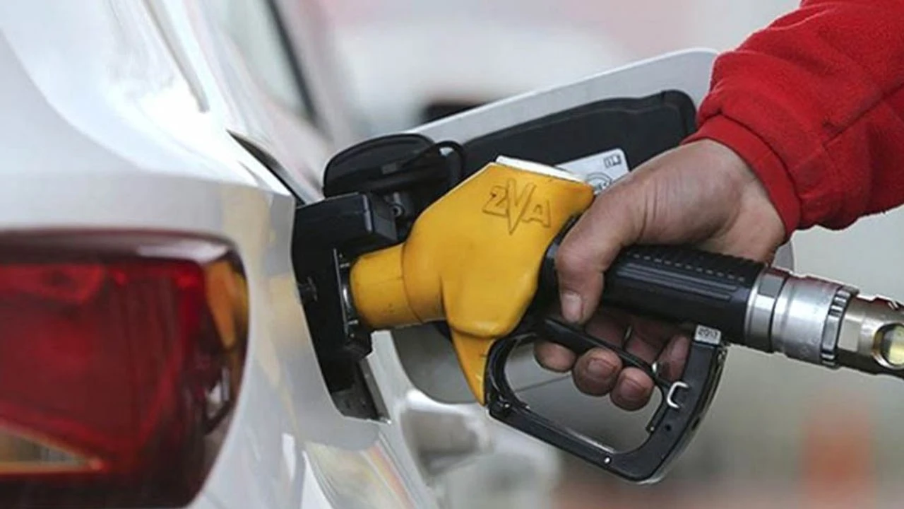 Motorine zam geldi, pompa fiyatlarına yansıdı