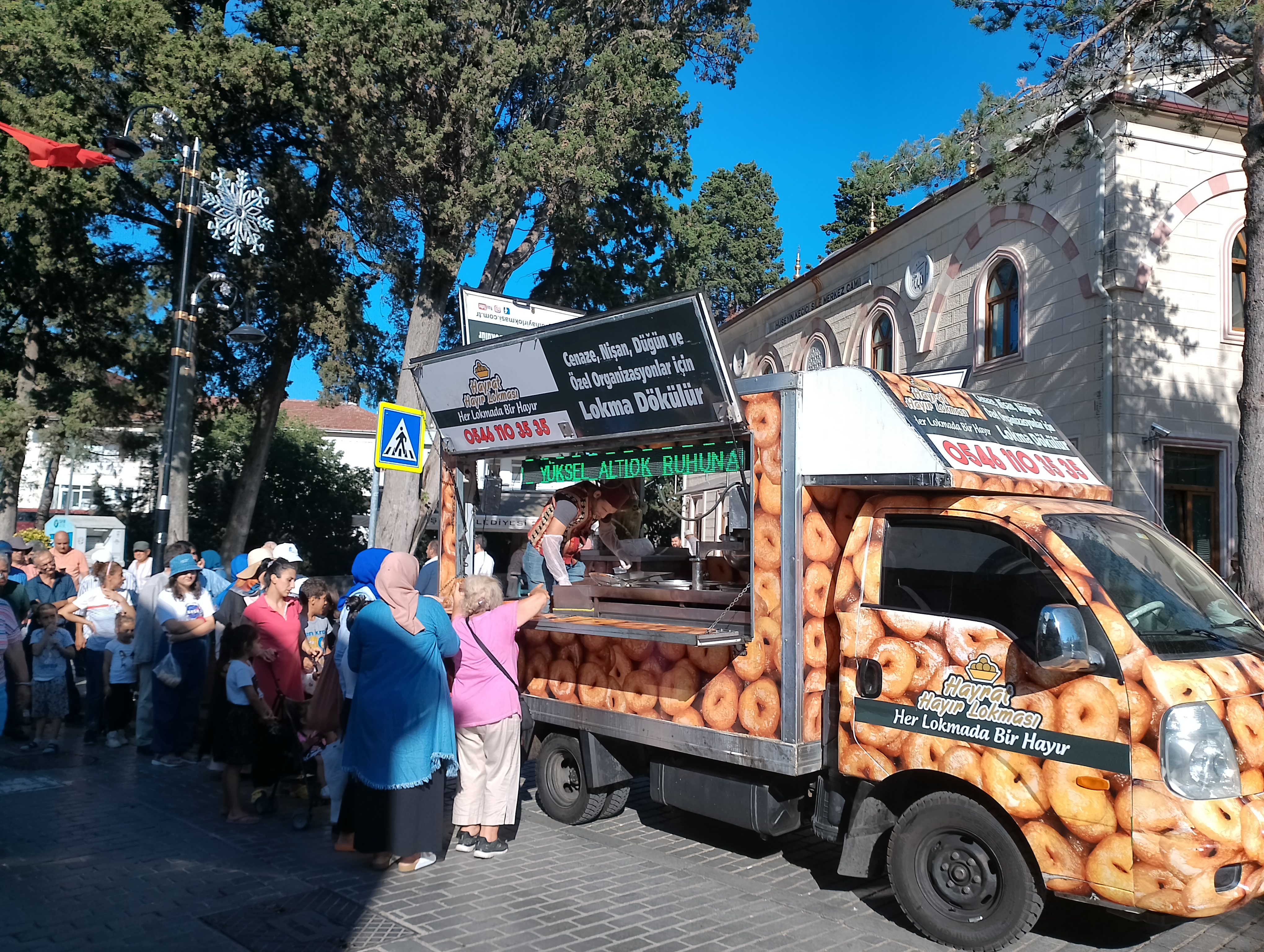 Yeni Yıla Hayır Lokması Dağıtımıyla Manevi Başlangıç