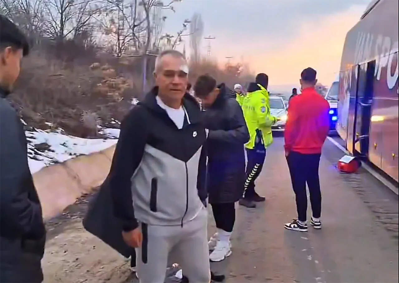 Vanspor'a Elazığ'da alçakca saldırı!