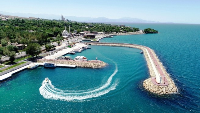 Van: Tarihi, Kültürel ve Doğal Güzellikleriyle Doğu'nun İncisi