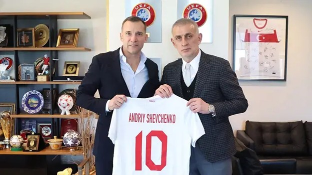Shevchenko'dan Riva'da Futbol Diplomasisi Hamlesi