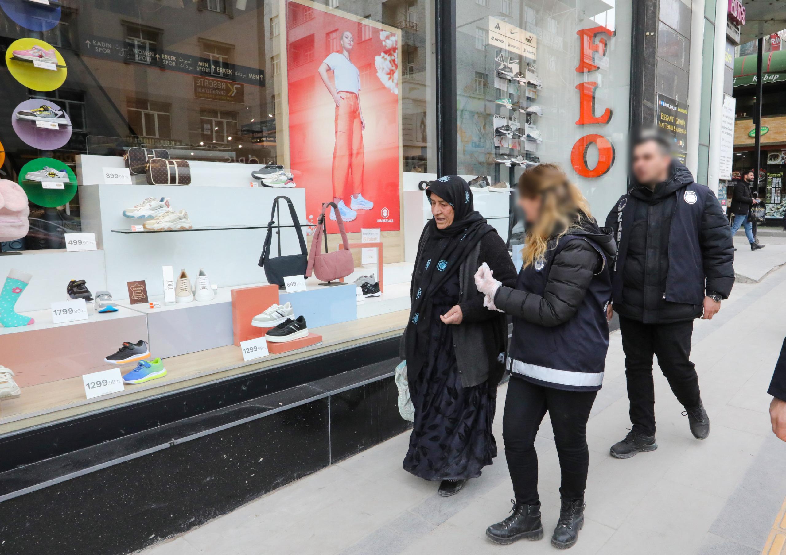 Van'da Zabıtadan dilenci operasyonu! - Kare 12