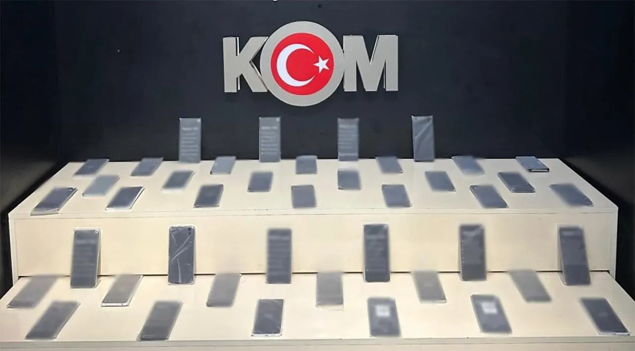 Van’da Kaçakçılığa Büyük Darbe: Çok Sayıda Malzeme Ele Geçirildi