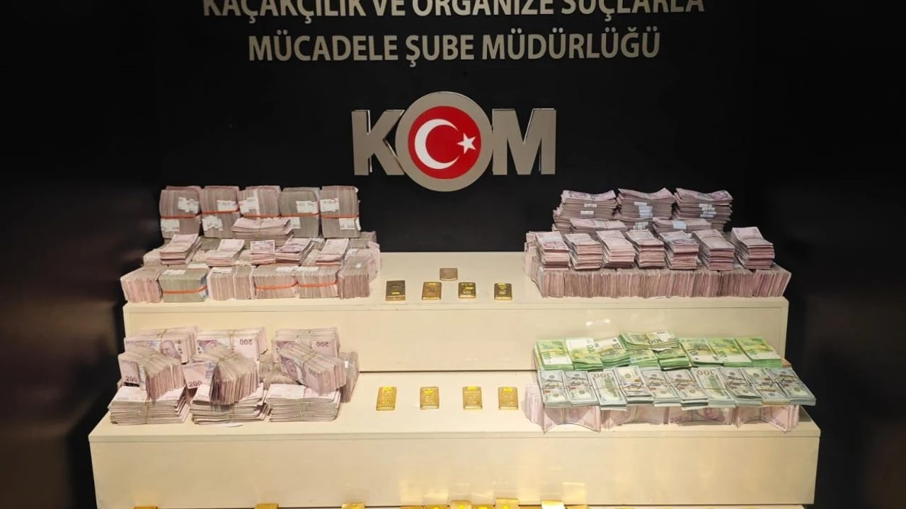 Van’da Dev Operasyon: 66 Kilo Kaçak Altın ve Milyonlarca Lira Ele Geçirildi