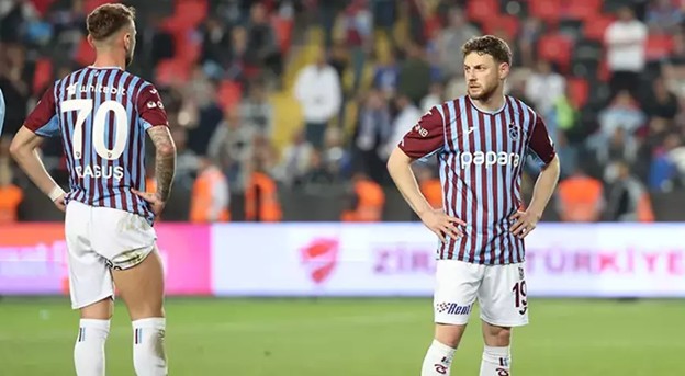 Trabzonspor'da Kupa Şoku ve Avrupa Hayallerine Veda! Taraftar Kahroldu