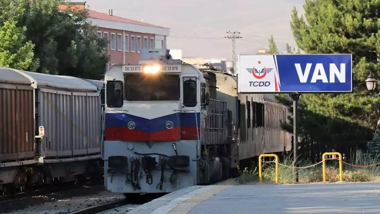 Van-Tahran Tren Seferleriyle Van’a Gelen Yabancı Sayısı 150 Kat Arttı