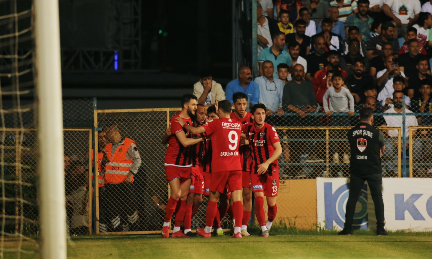 Vanspor Play-Off’ta 2. Tur Sınavında!