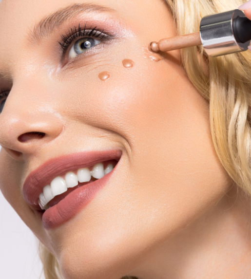 Yazın Vazgeçilmezi: Cildinizi Boğmayan En İyi Fondöten Önerileri