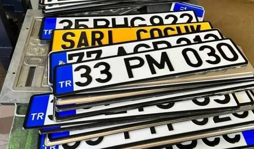 APP Plakalarda Süre Doldu: Cezalar ve Ücretsiz Değişim Detayları