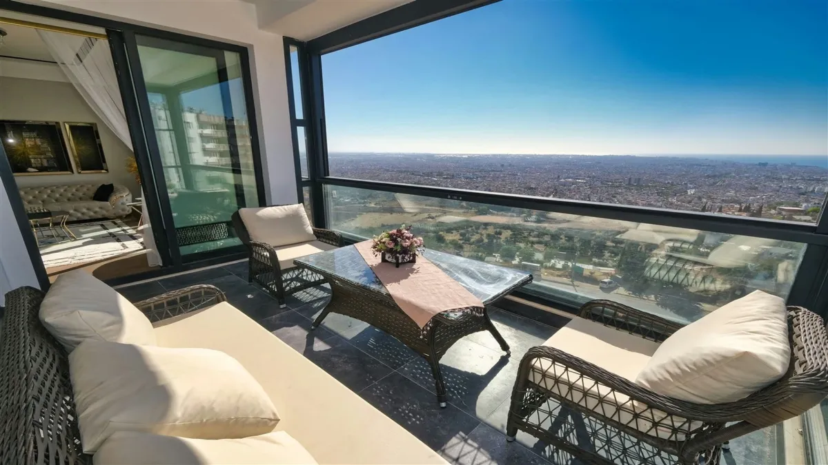 Cam Balkon Fiyatları Neden Firmadan Firmaya Bu Kadar Farklı Çıkıyor?