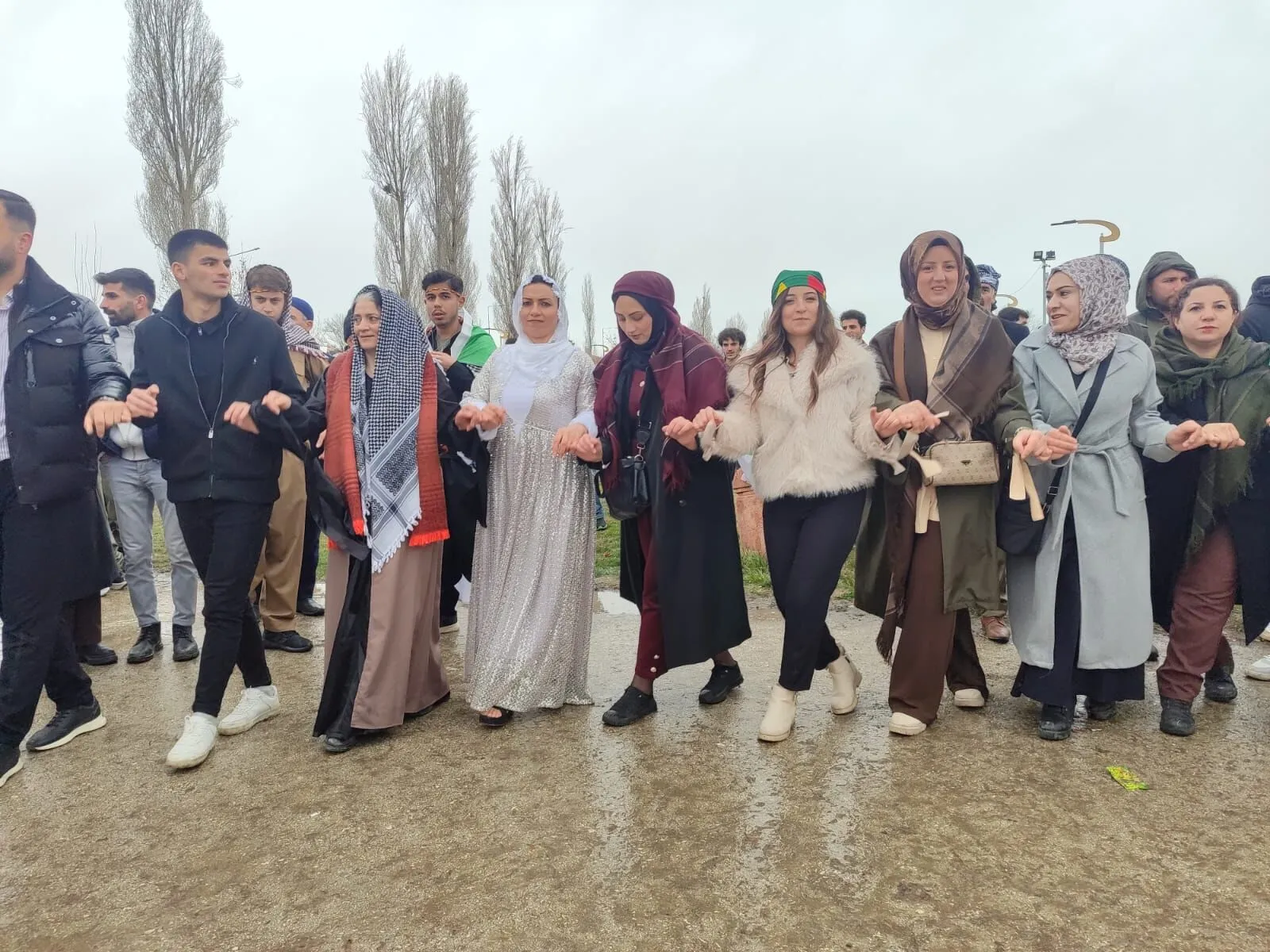 Van Nevruzundan kareler - Kare 12