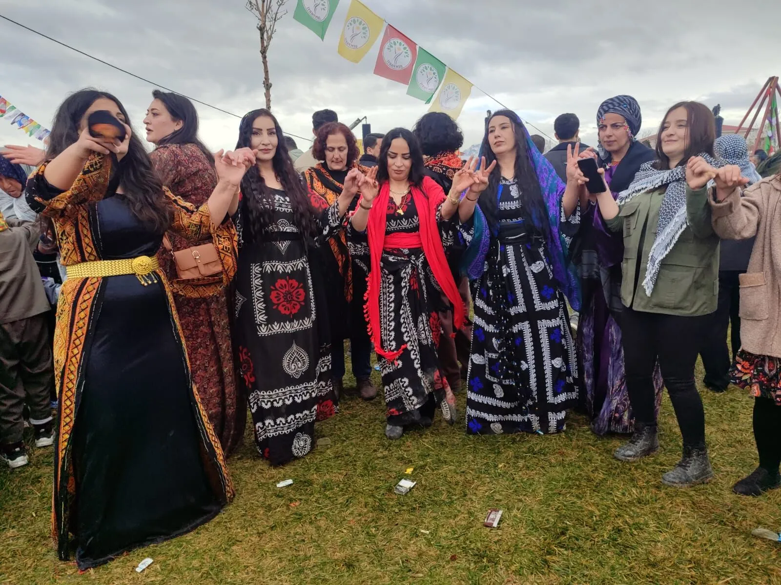 Van Nevruzundan kareler - Kare 2