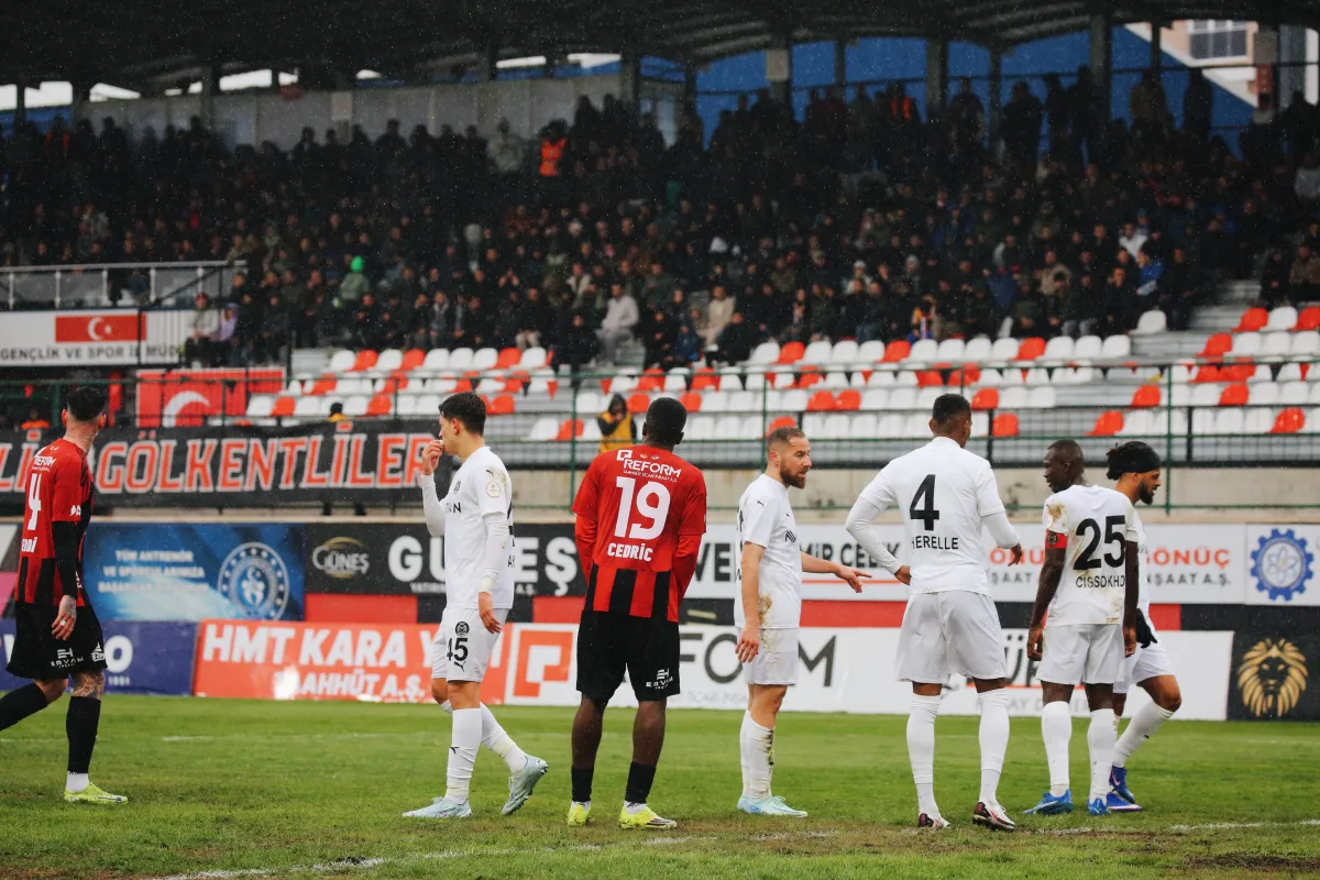 Vanspor FK Manisa FK Maçının Fotoğrafları - Kare 4