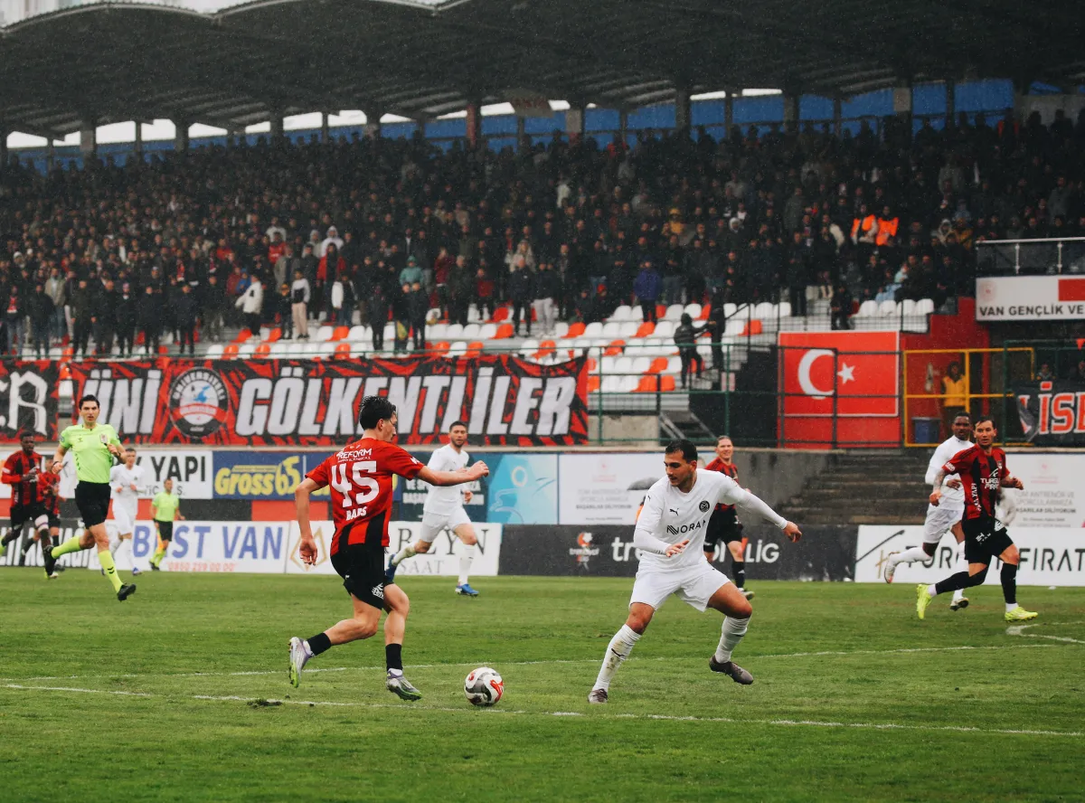 Vanspor FK Manisa FK Maçının Fotoğrafları