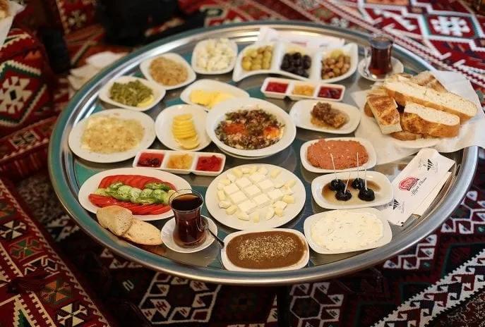 Van'ın Sofrası: Doğu'nun En Zengin Lezzet Duraklarından Biri